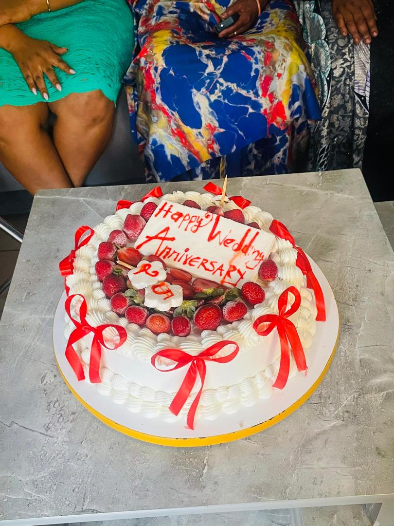 Wedding & Anniversary cake by Alliance Bakery