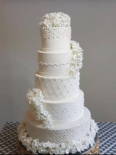 Wedding & Anniversary cake by Alliance Bakery